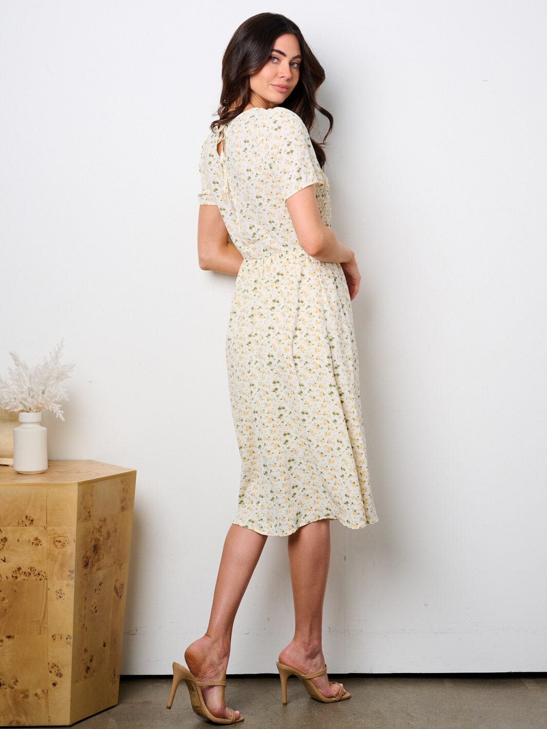 WOMEN'S SHORT SLEEVE POCKETS SMOCK FLORAL MIDI DRESS