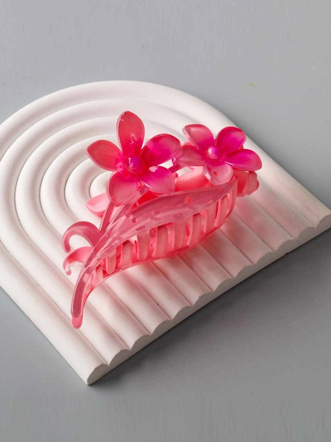 FASHION ASSORTED COLORS FLOWER HAIR CLAW CLIPS