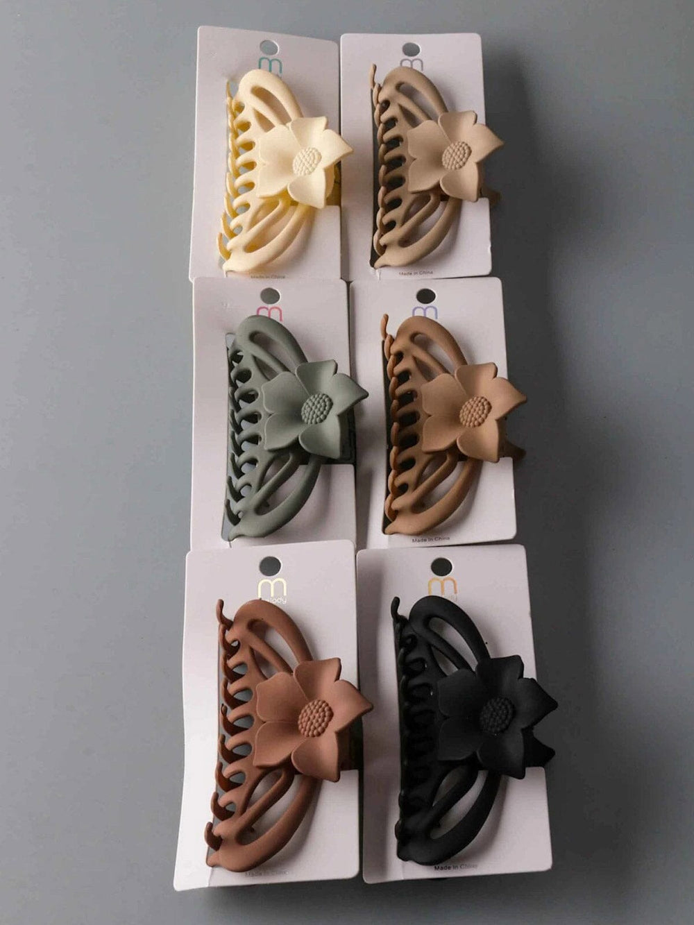 FASHION ASSORTED COLORS FLOWERS HAIR CLAW CLIPS