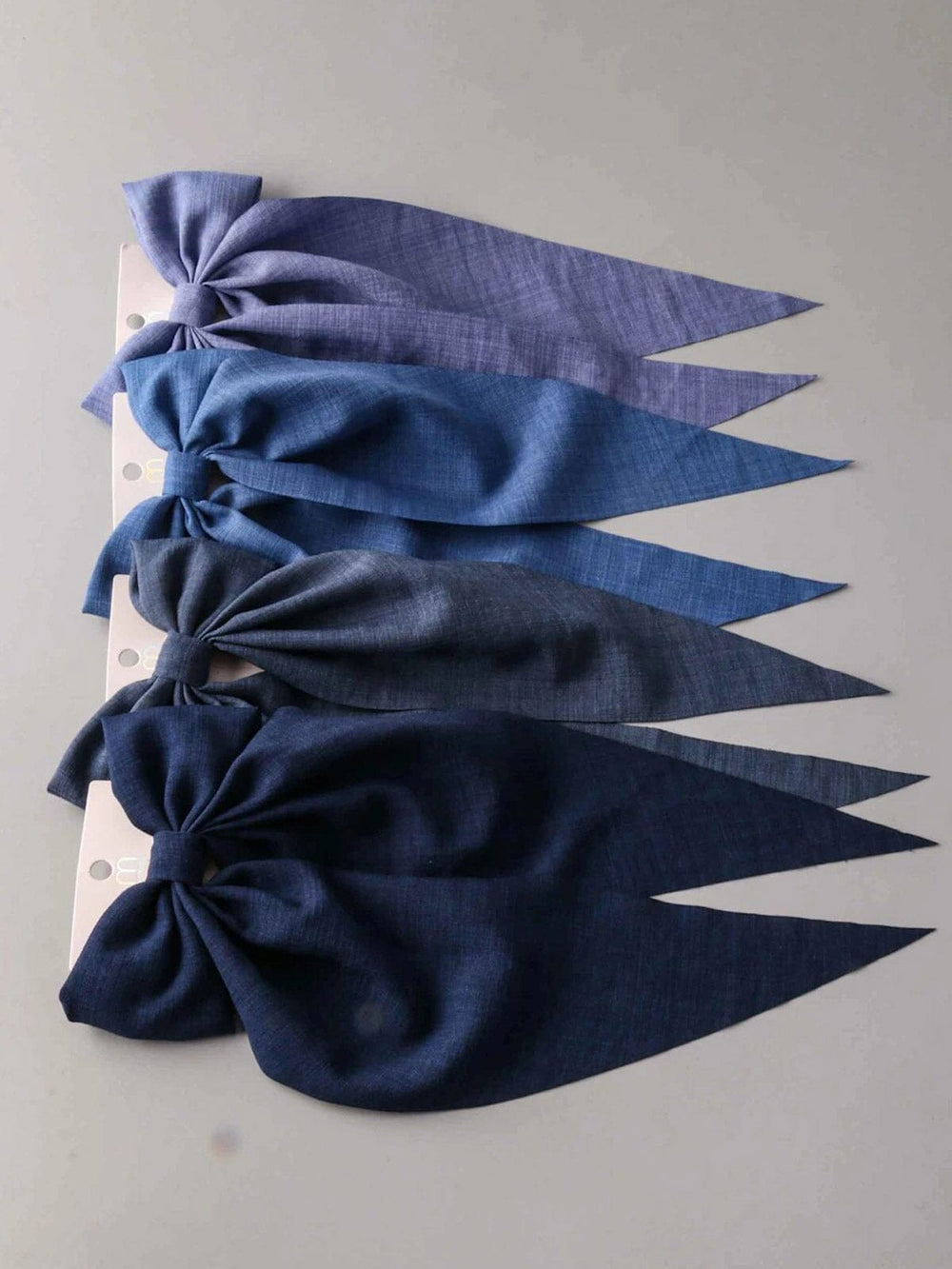 FASHION ASSORTED COLORS BOW HAIR CLIPS