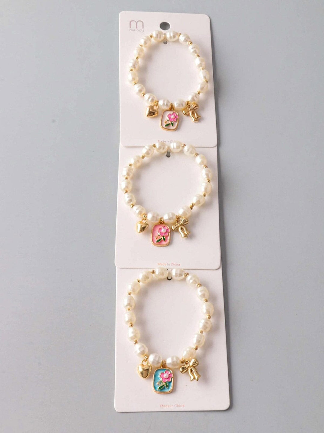 FASHION ASSORTED PENDANT PEARL FLOWER BRACELET