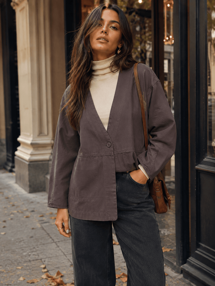WOMEN'S LONG SLEEVE BUTTON CLOSURE FRONT POCKETS BLAZER