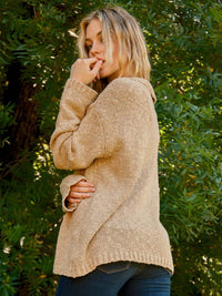 WOMEN'S LONG SLEEVE V-NECK LOOSE FIT KNIT TOP
