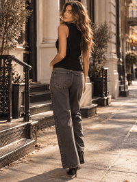 WOMEN'S SLEEVELESS BUTTON UP RIBBED TOP