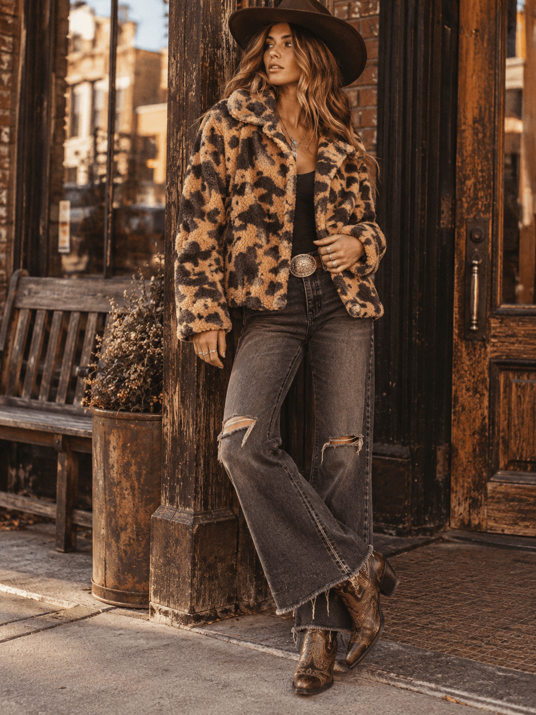 WOMEN'S LONG SLEEVE BUTTON UP FRONT PPOCKETS ANIMAL PRINT SHERPA JACKET