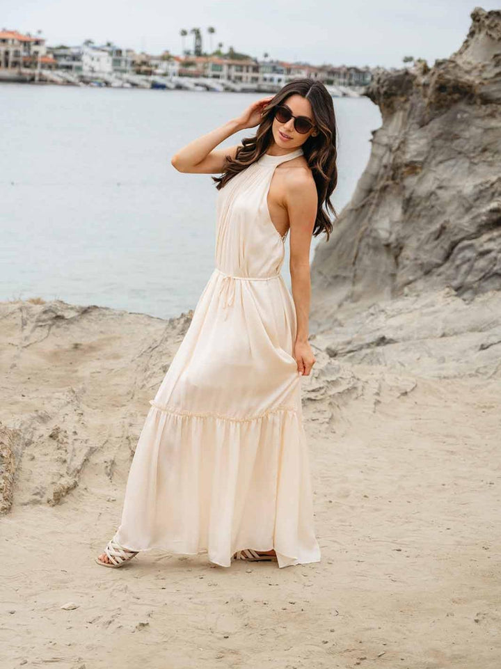 WOMEN'S SLEEVELESS HALTER NECK OPEN BACK TIERED MAXI DRESS