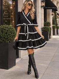 WOMEN'S SHORT SLEEVE SURPLICE SELF TIE TRIM DETAILED MINI DRESS