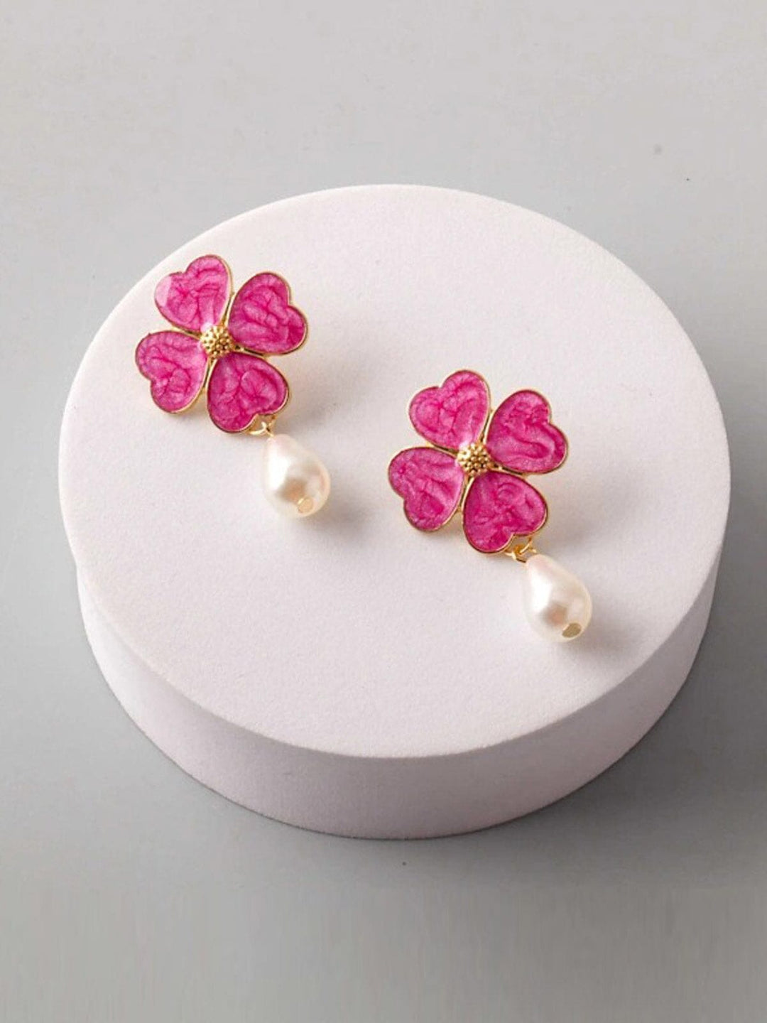 FASHION ASSORTED COLORS PEARL FLOWERS EARRINGS