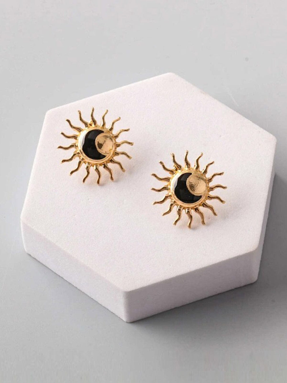 FASHION ASSORTED COLORS SUN EARRINGS
