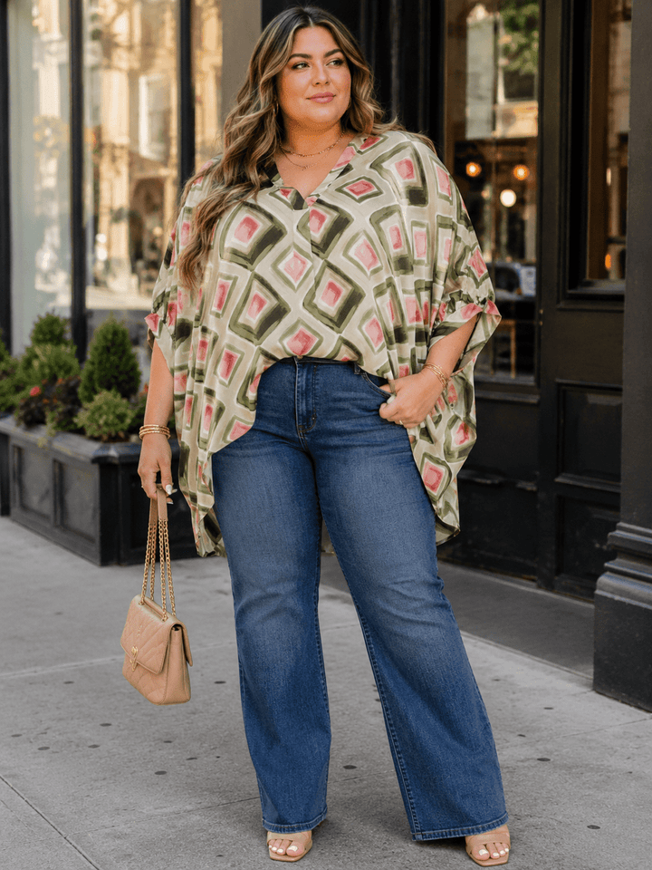 PLUS SIZE SHORT SLEEVE V-NECK MULTI PRINT TUNIC BLOUSE