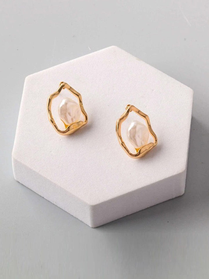 FASHION GOLD PEARL EARRINGS