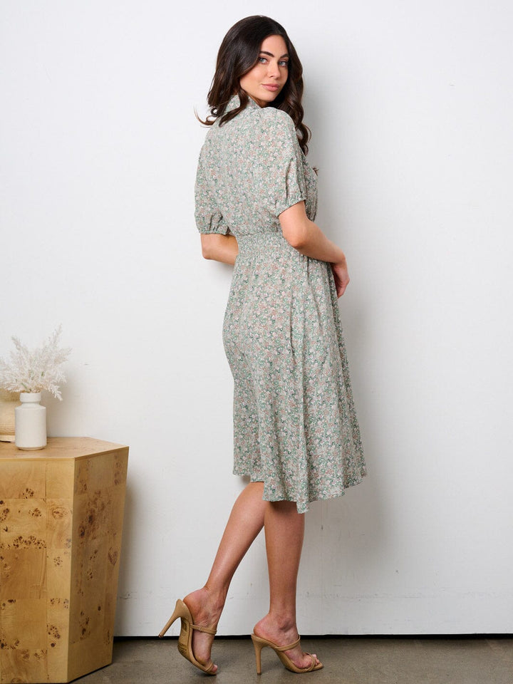WOMEN'S SHORT SLEEVE POCKETS SURPLICE SMOCK FLORAL MIDI DRESS