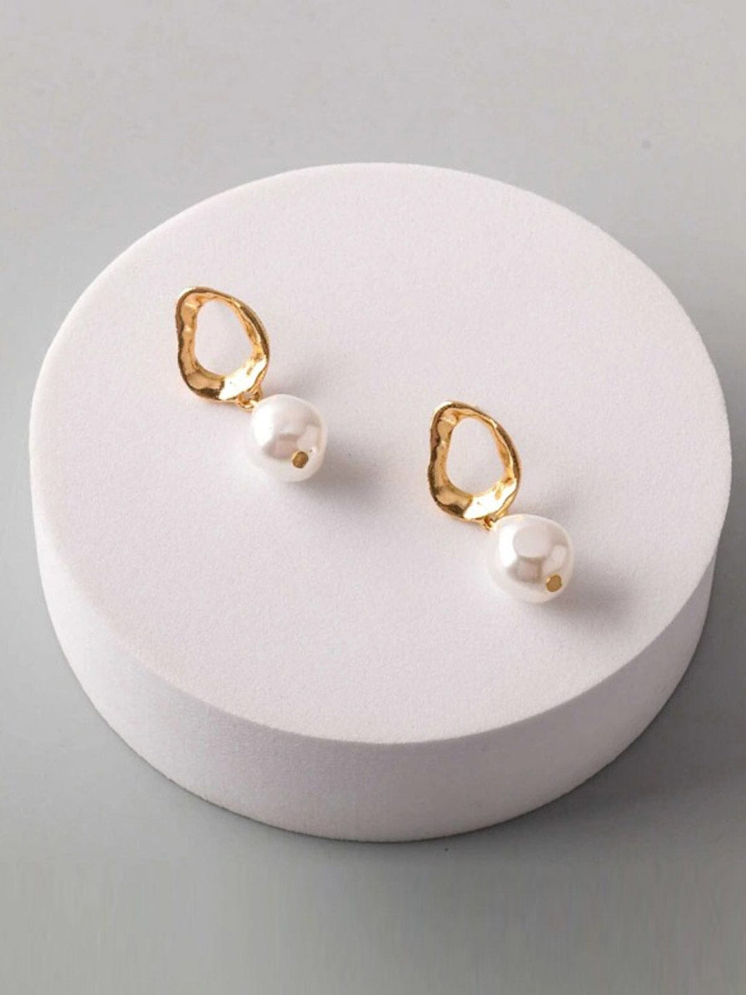 FASHION GOLD PEARL EARRINGS