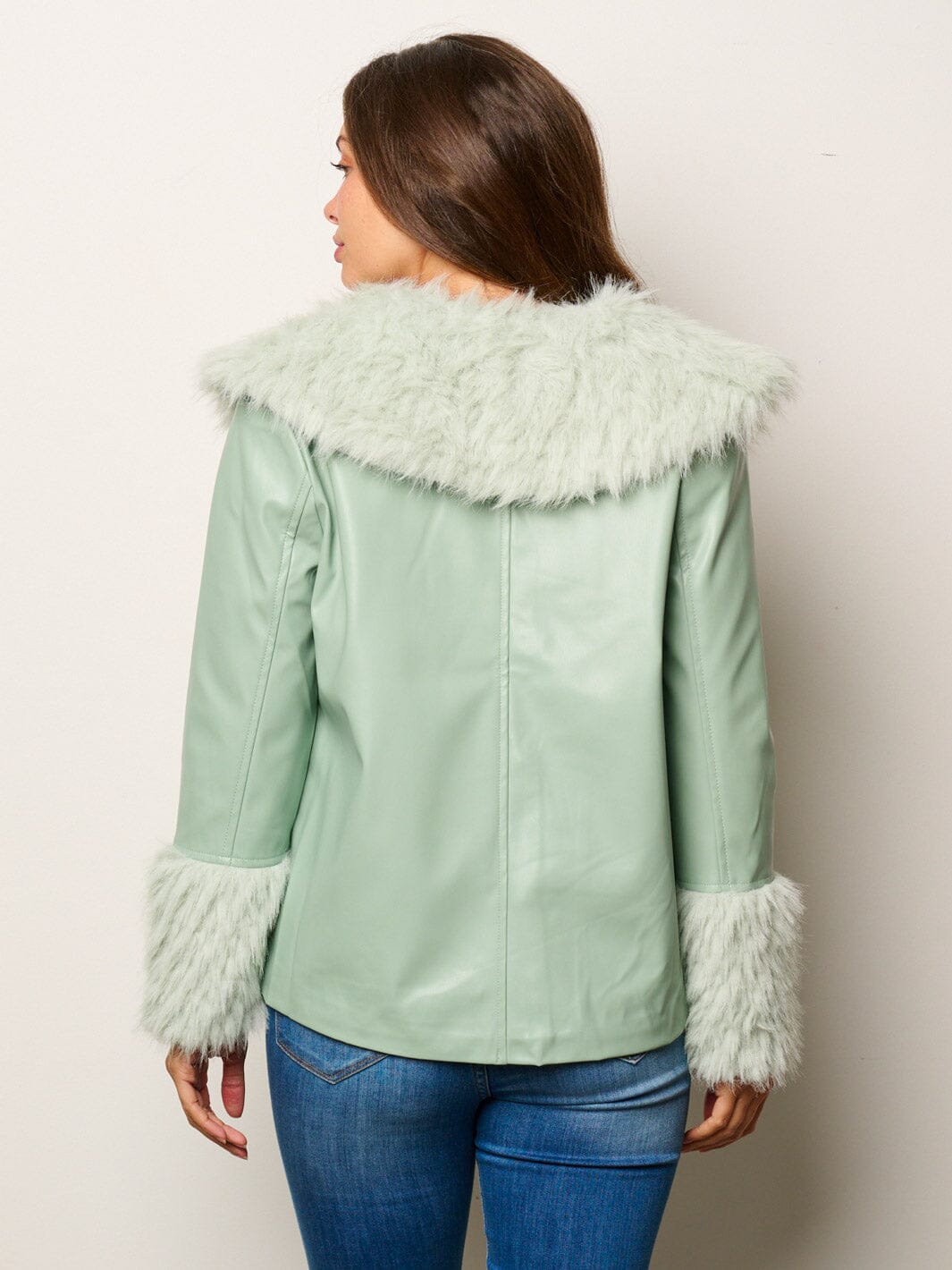 WOMEN'S LONG SLEEVE BUTTON CLOSURE PU PLEATHER JACKET