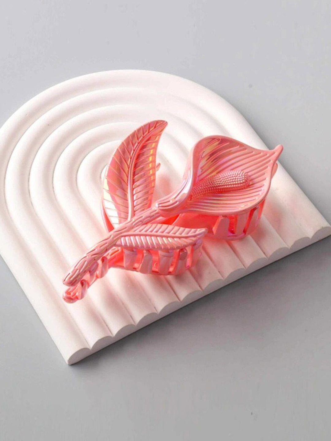 FASHION ASSORTED COLORS FLOWER HAIR CLAW CLIPS