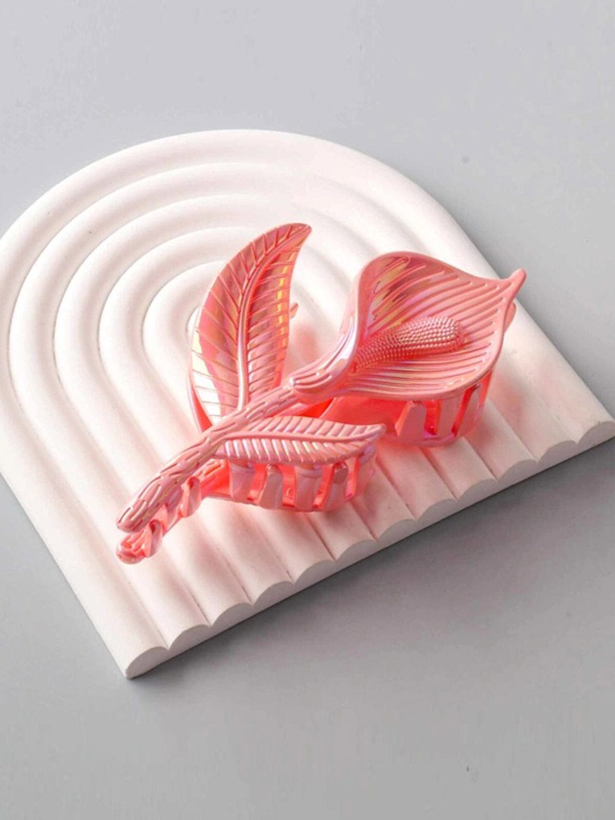 FASHION ASSORTED COLORS FLOWER HAIR CLAW CLIPS
