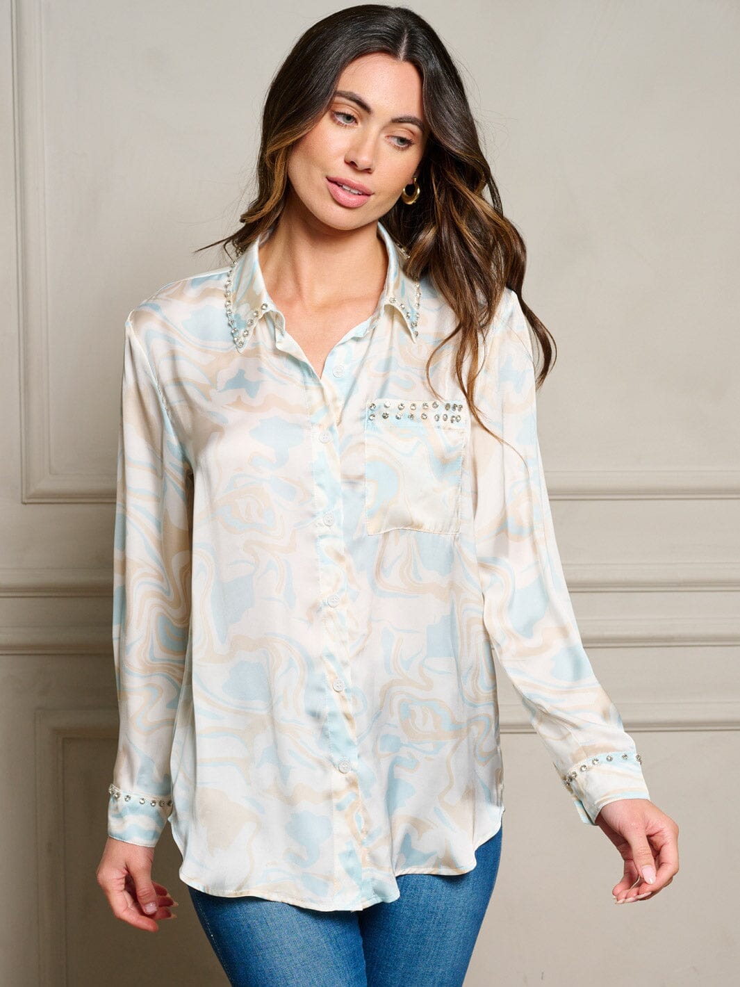 WOMEN'S LONG SLEEVE BUTTON UP STUDS DETAILED BLOUSE TOP