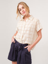 WOMEN'S SHORT SLEEVE BUTTON UP EYELET DETAILED BLOUSE