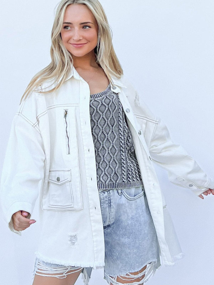 WOMEN'S LONG SLEEVE BUTTON CLOSURE FRONT POCKETS DISTRESS DENIM SHACKET