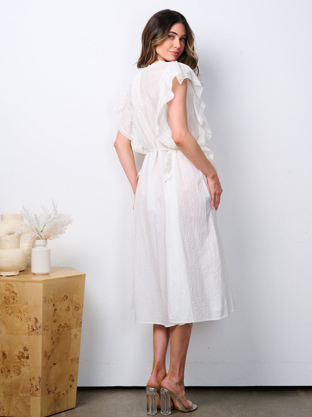 WOMEN'S SLEEVELESS RUFFLE BUTTON UP MIDI DRESS