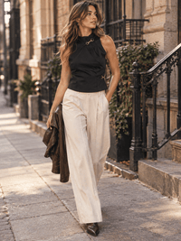 WOMEN'S SLEEVELESS MOCK NECK BUCKLE DETAILED BLOUSE