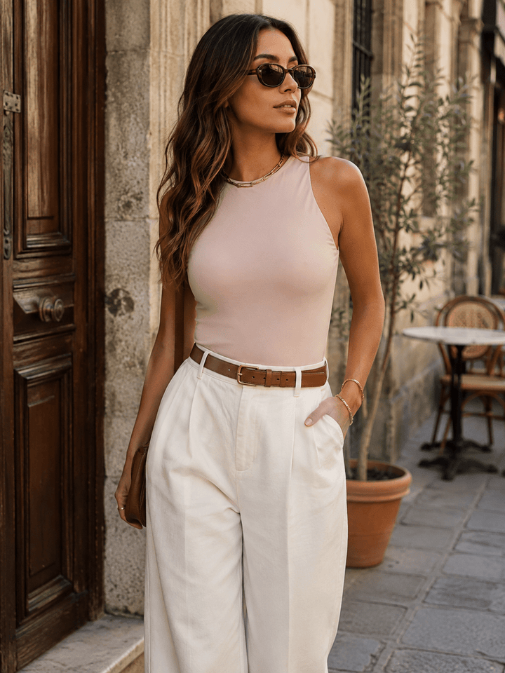 WOMEN'S SLEEVELESS SOLID BODYSUIT