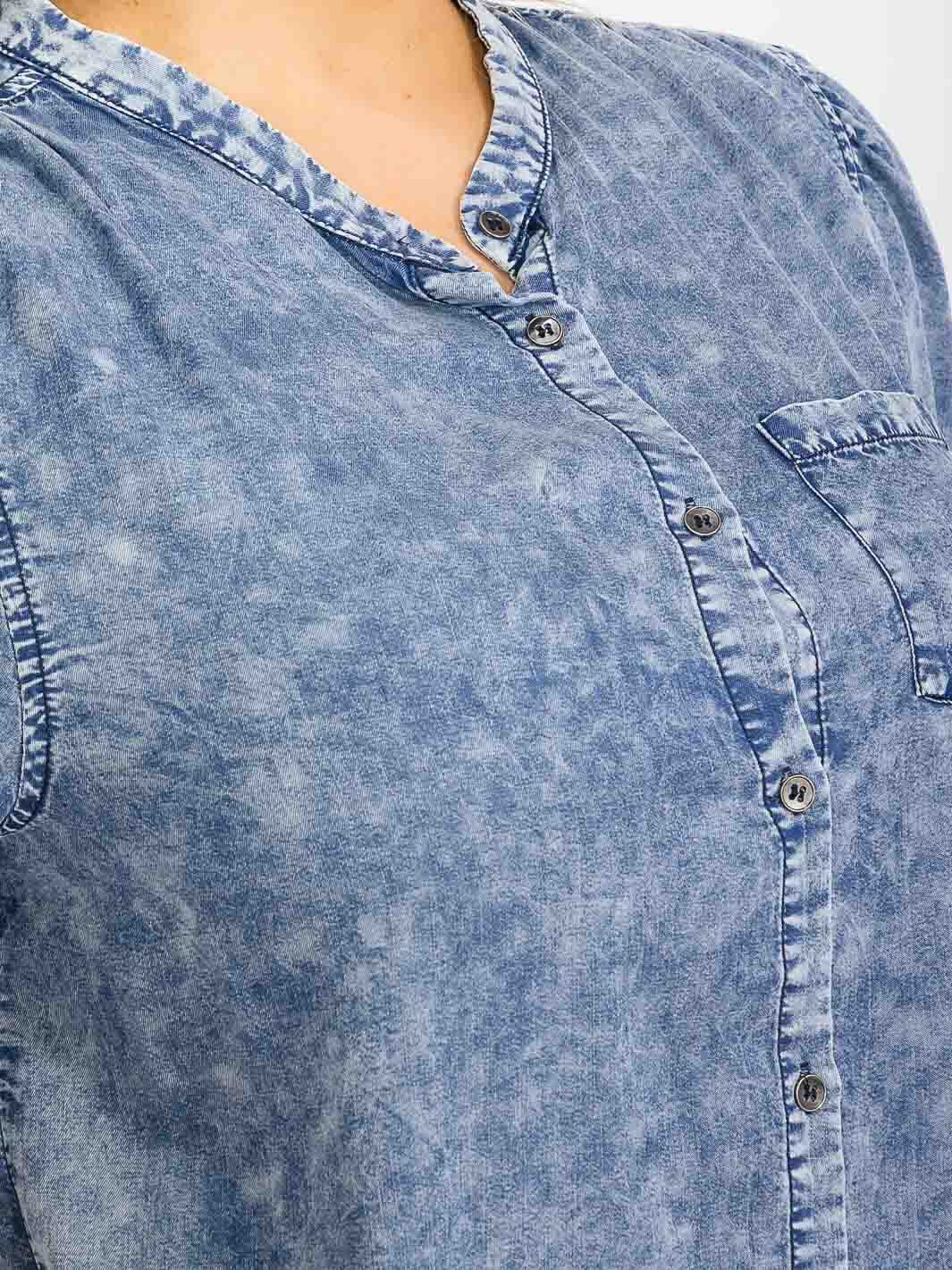 PLUS SIZE SHORT PUFF SLEEVE BUTTON UP WASHED CHAMBRAY BLOUSE