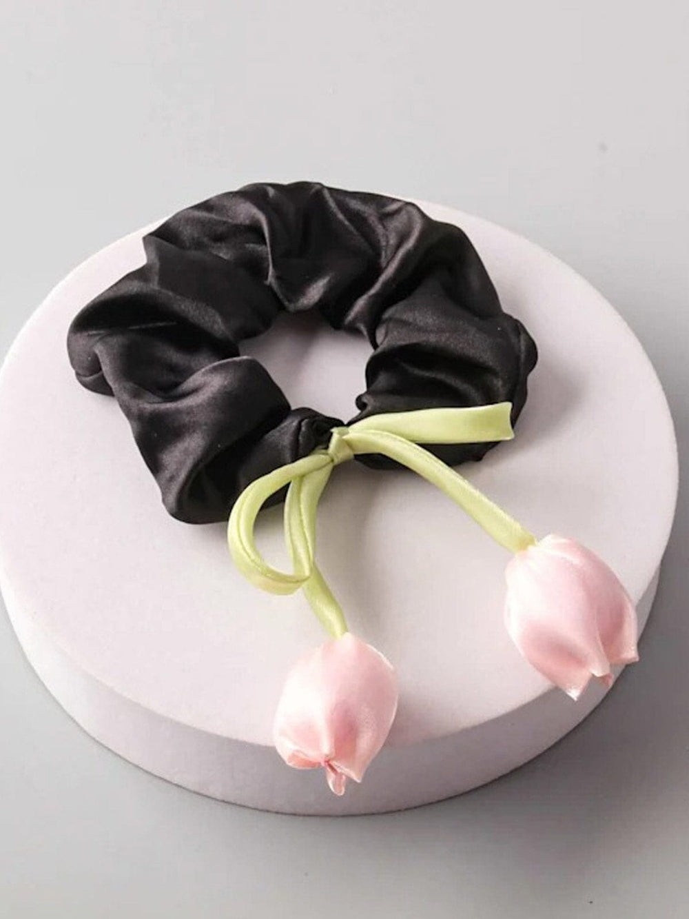FASHION ASSORTED COLORS FLOWER SCRUNCHIES