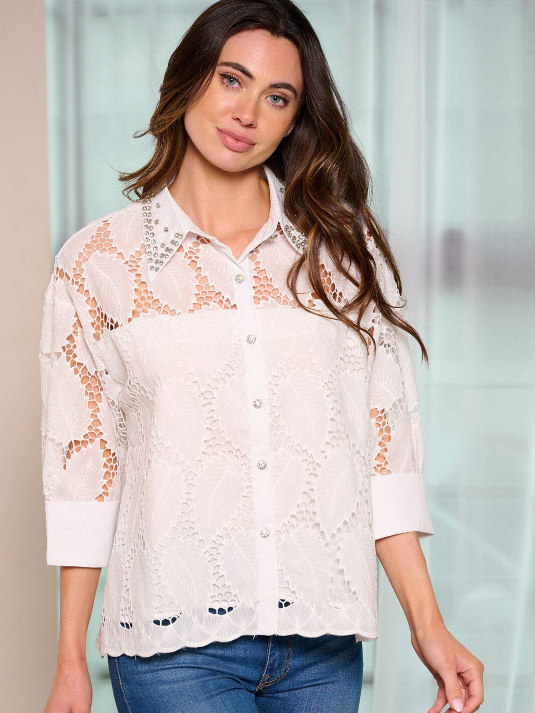 WOMEN'S 3/4 SLEEVES BUTTON UP DETAILED BLOUSE TOP
