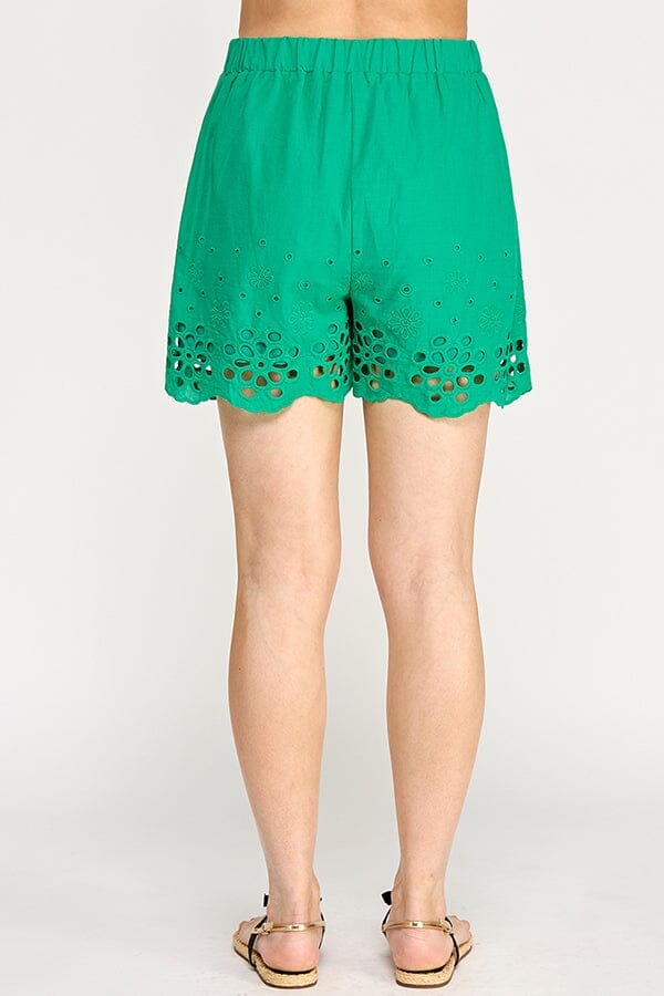 WOMEN'S ELASTIC WAIST FRONT POCKETS EYELET FLORAL MINI SHORTS