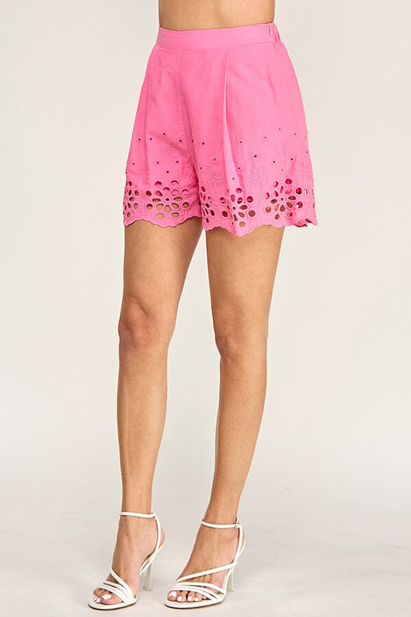 WOMEN'S ELASTIC WAIST FRONT POCKETS EYELET FLORAL MINI SHORTS
