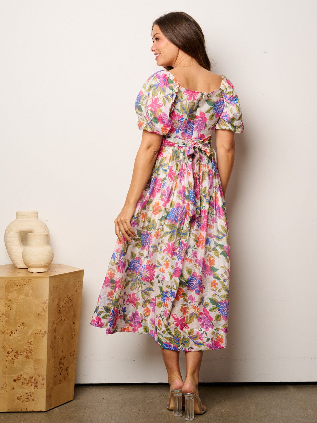 WOMEN'S SHORT PUFF SLEEVES FIT & FLARE FLORAL MIDI DRESS