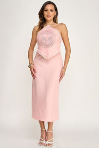 WOMEN'S SLEEVELESS HALTER NECK OPEN BACK CROCHET DETAILED MAXI DRESS