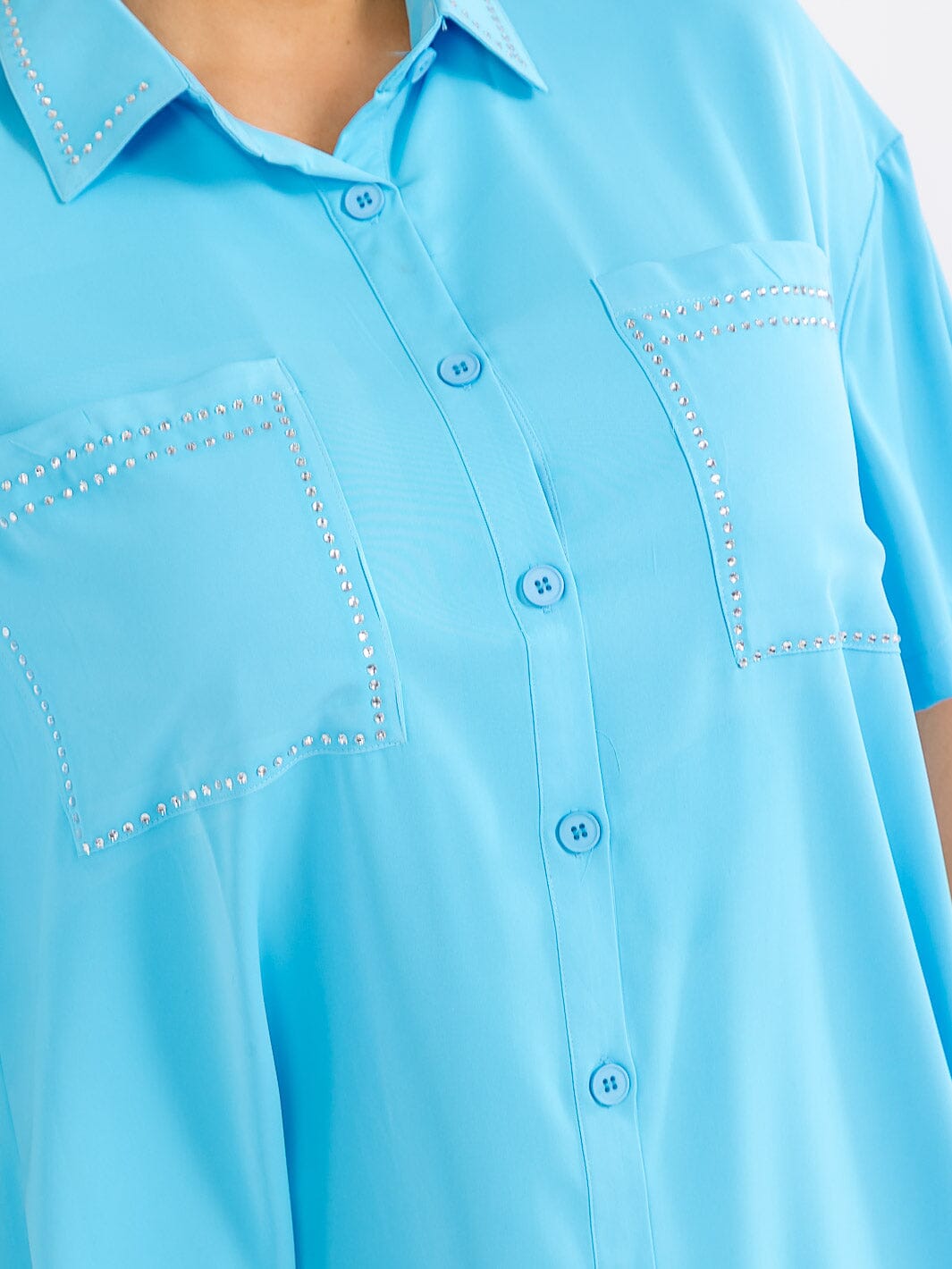 PLUS SIZE SHORT SLEEVE BUTTON UP FRONT POCKETS STUDS DETAILED LOOSE FIT MINI DRESS