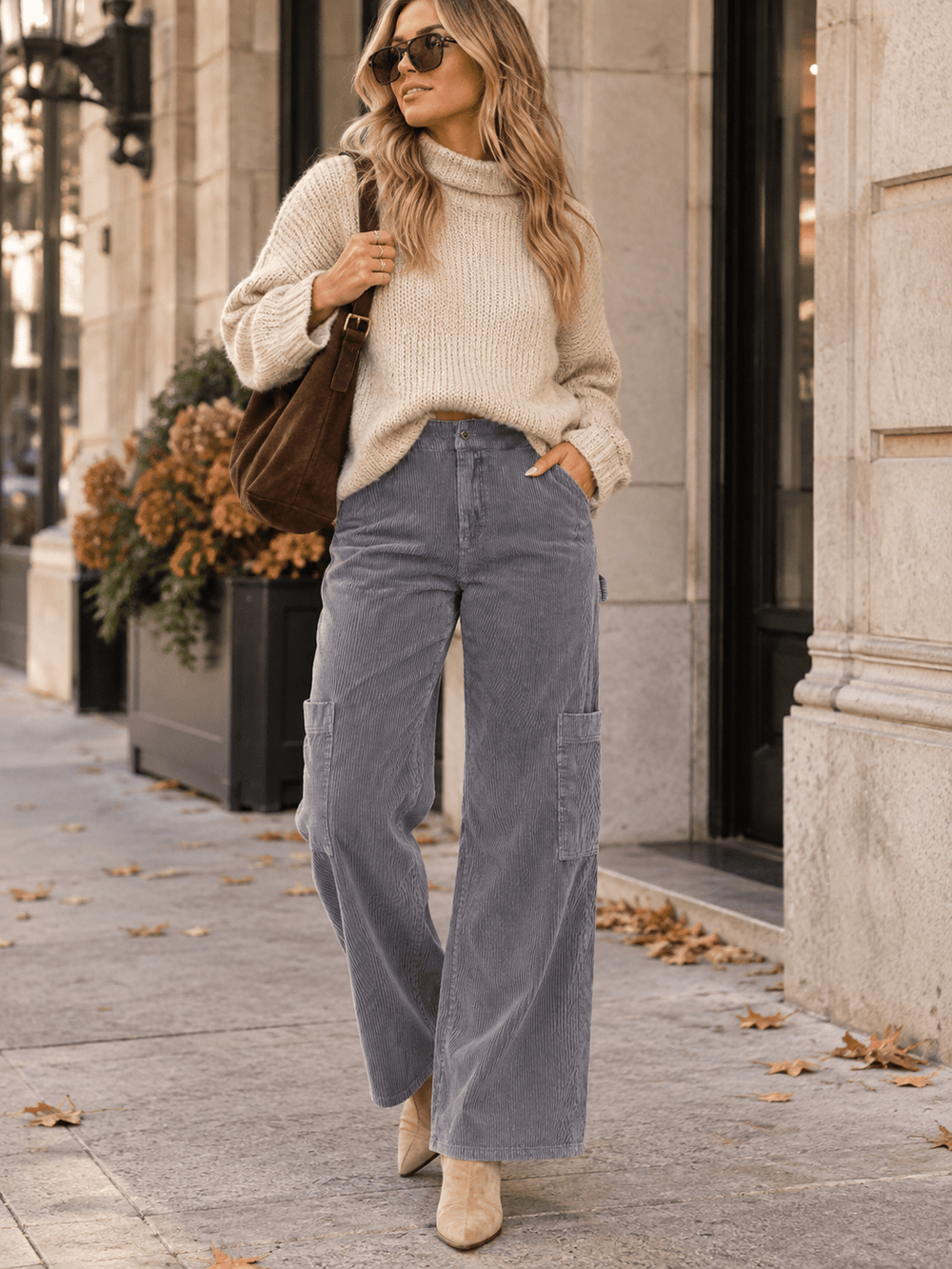 WOMEN'S BUTTON CLOSURE POCKETS WIDE LEG CORDUROY PANTS