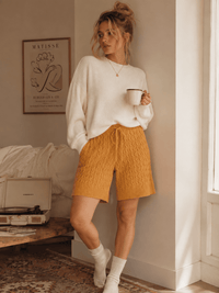 WOMEN'S ELASTIC WAIST SELF TIE CABLE KNIT SHORTS