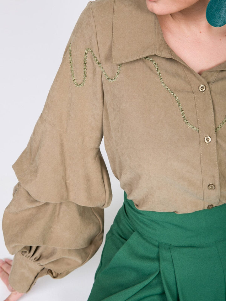 WOMEN'S LONG PUFF SLEEVE BUTTON CLOSURE TRIM DETAILED BLOUSE