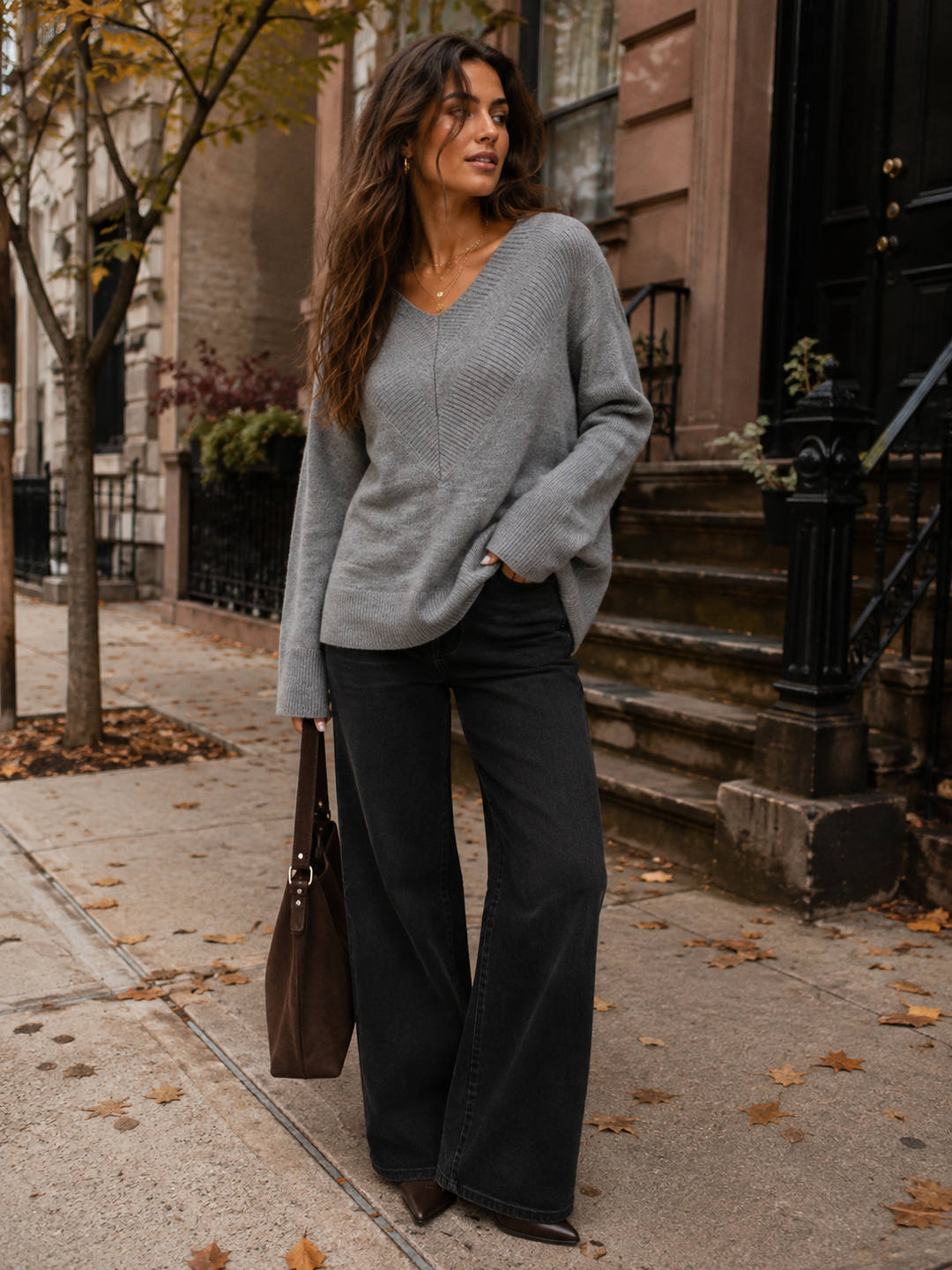 WOMEN'S LONG SLEEVE V-NECK PULLOVER SWEATER