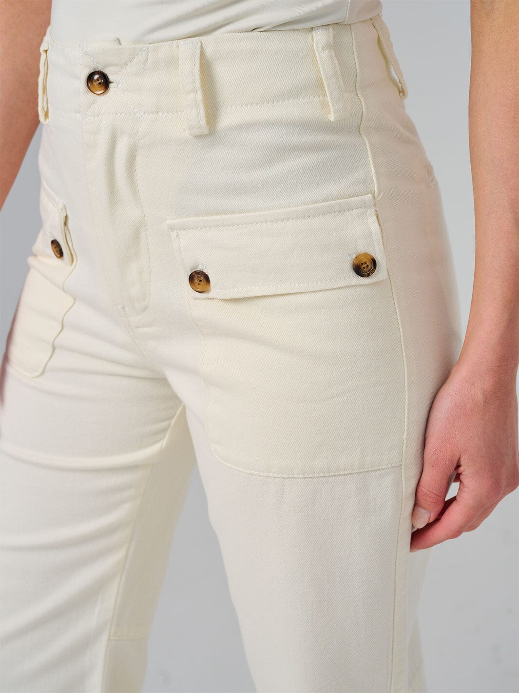 WOMEN'S BUTTON CLOSURE POCKETS WIDE LEG DENIM PANTS