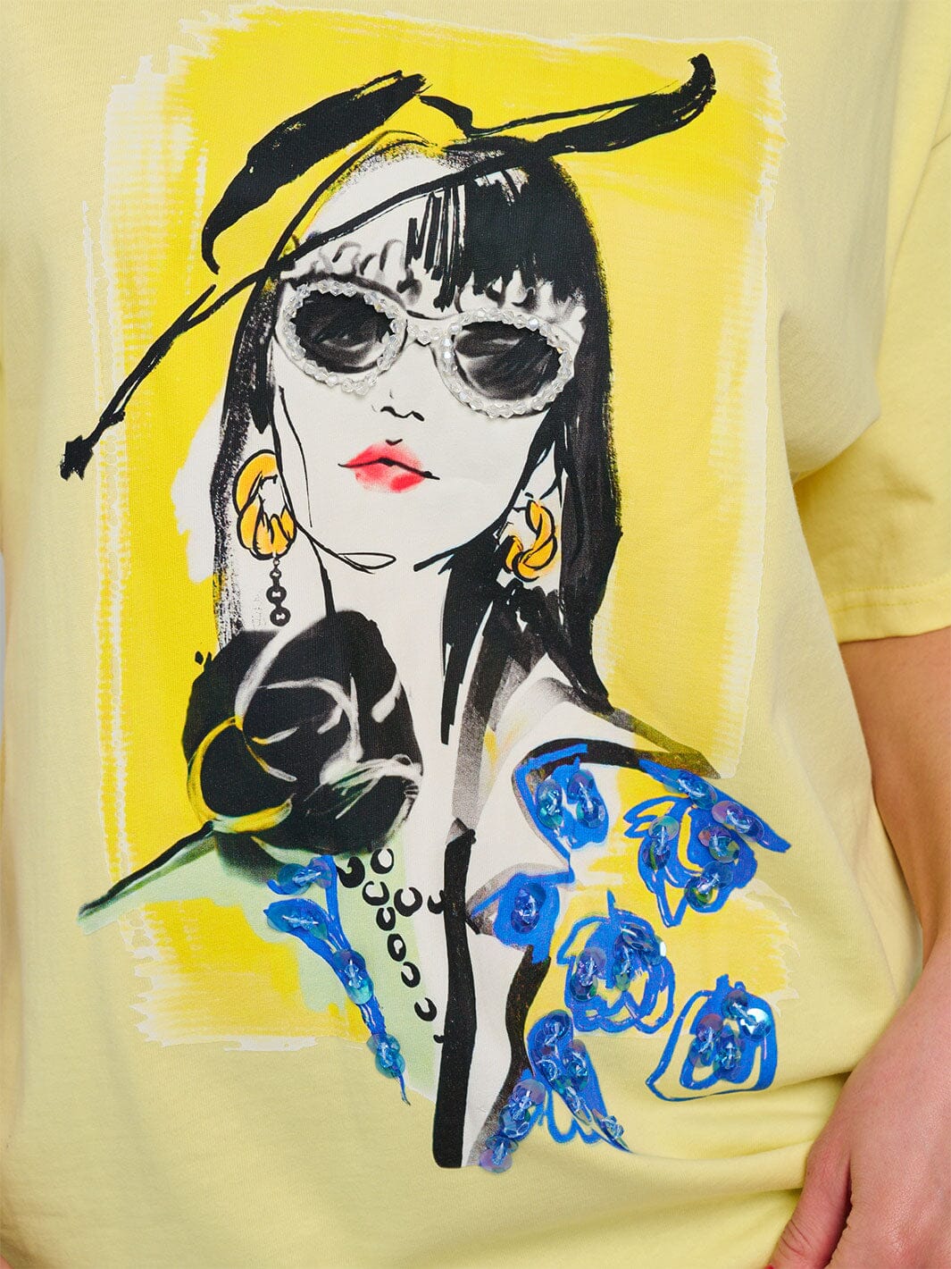 WOMEN'S SHORT SLEEVE GRAPHIC T-SHIRT