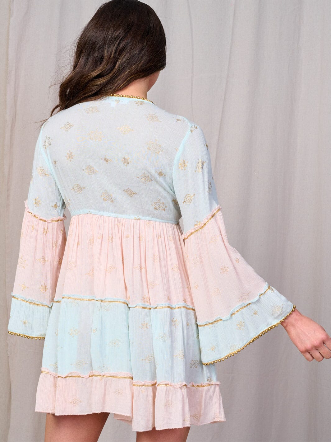 WOMEN'S LONG BELL SLEEVE V-NECK TRIM DETAILED COLORBLOCK MINI DRESS