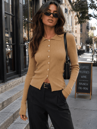 WOMEN'S LONG SLEEVE BUTTONS DETAILED RIBBED BLOUSE
