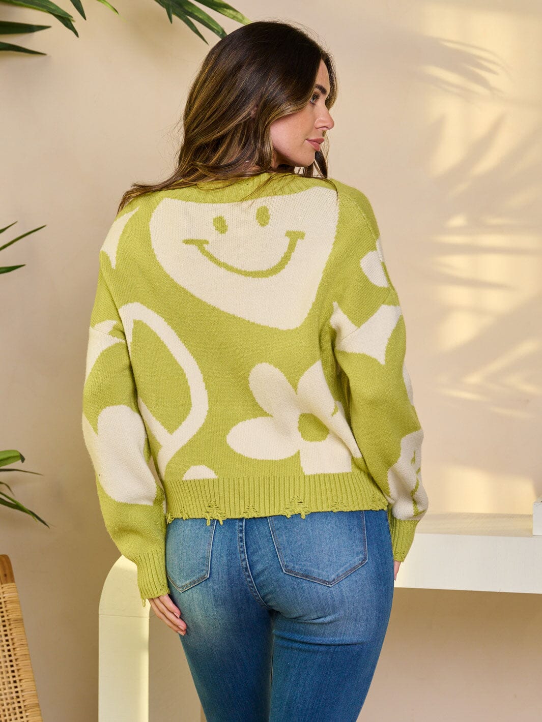 WOMEN'S LONG SLEEVE V-NECK PULLOVER GRAPHIC SWEATER