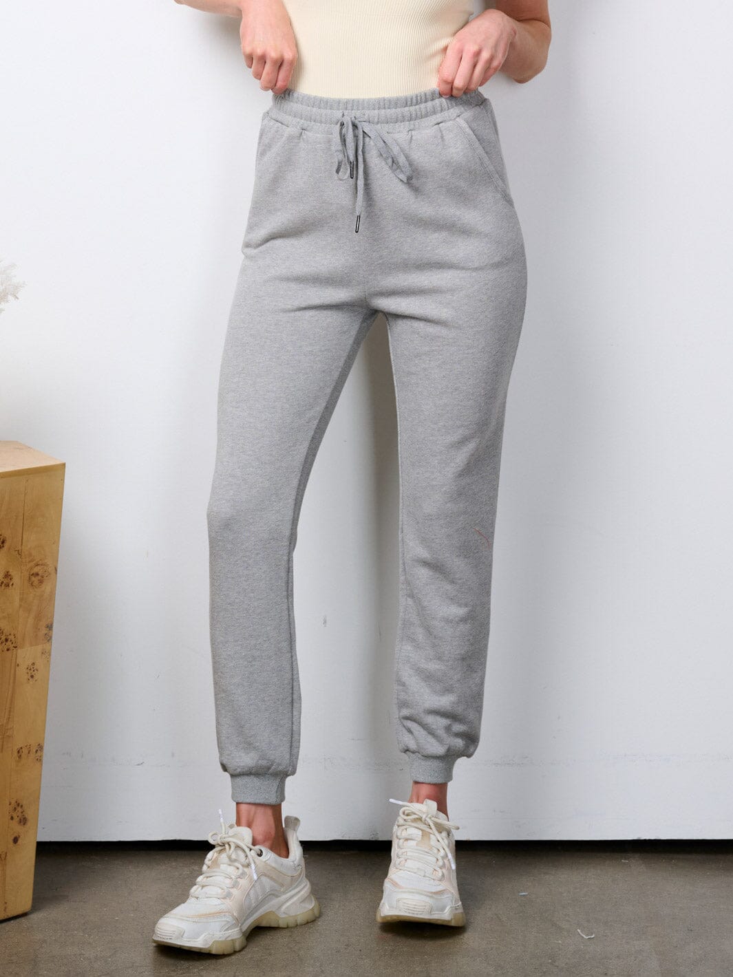 WOMEN'S ELASTIC WAIST POCKETS JOGGER PANTS