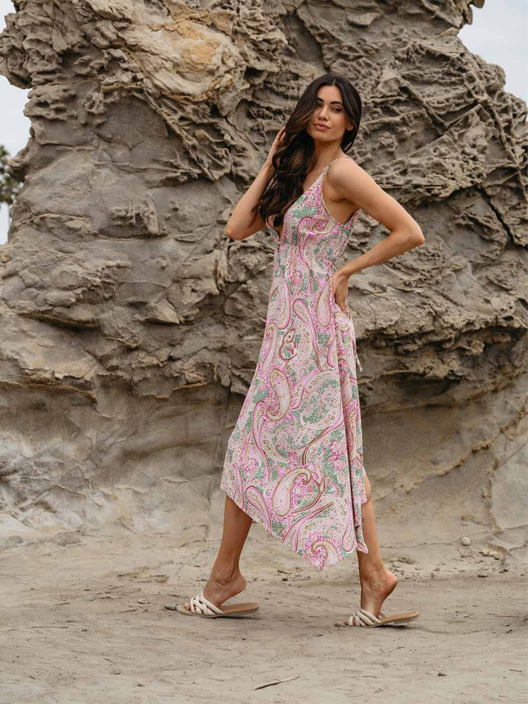 WOMEN'S SLEEVELESS V-NECK PAISLEY PRINT MIDI DRESS