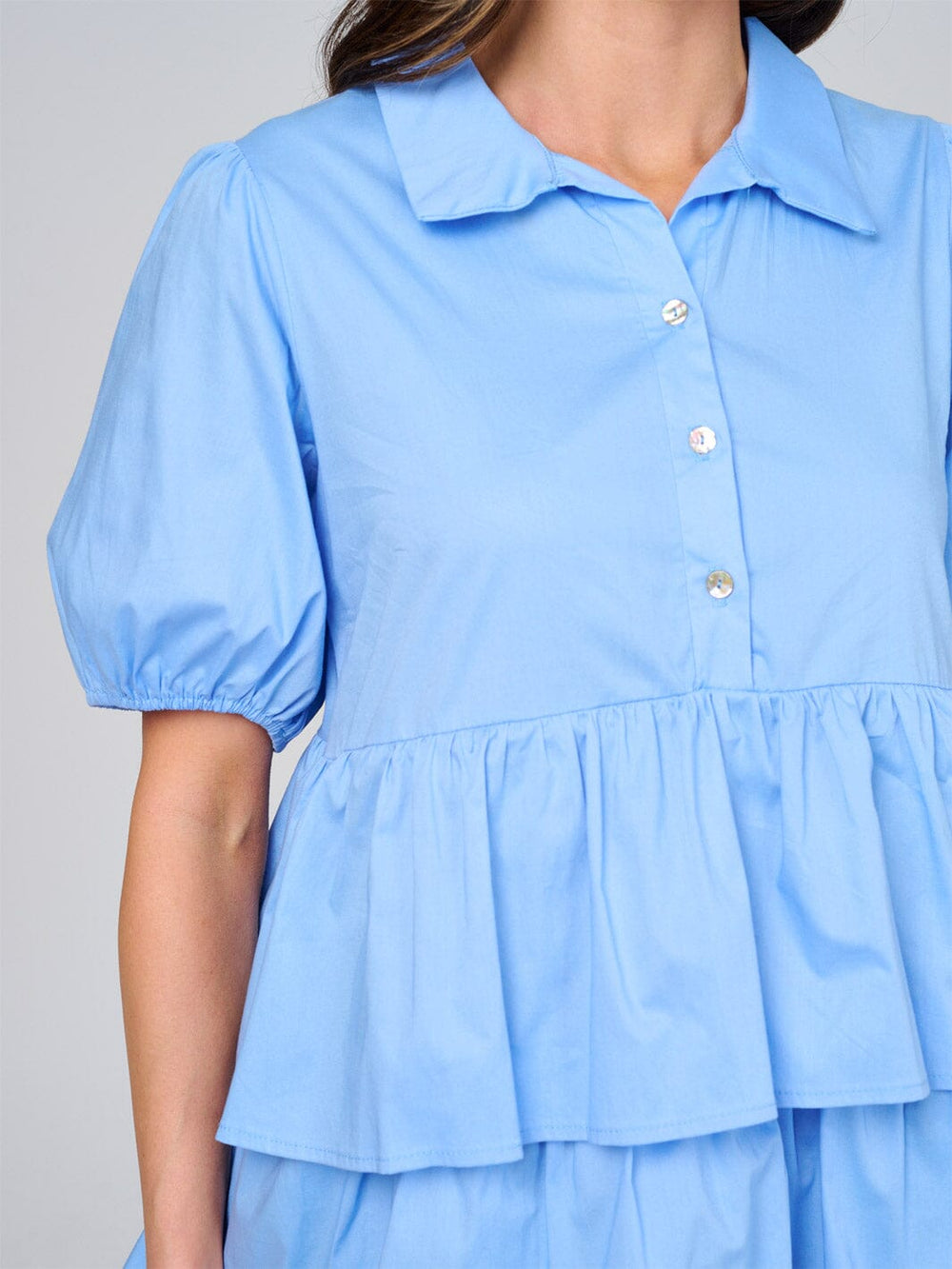WOMEN'S SHORT SLEEVE BUTTON CLOSURE RUFFLE TIERED MINI DRESS