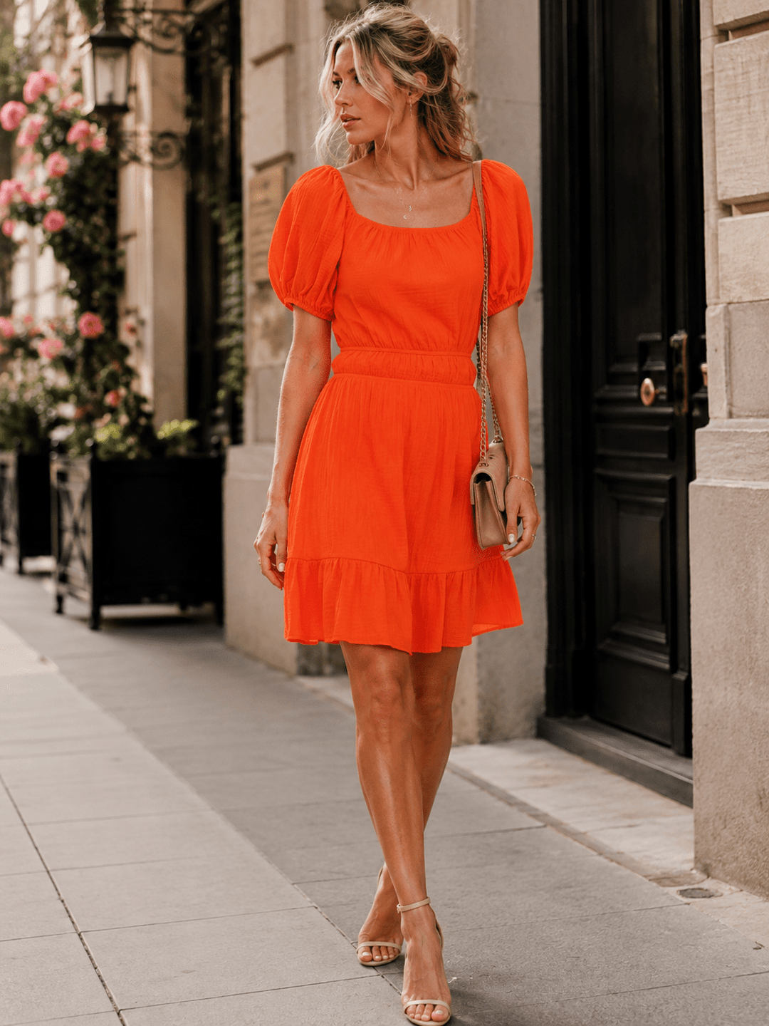 WOMEN'S SHORT SLEEVE SMOCK BACK CUT OUT ELASTIC WAIST MINI DRESS