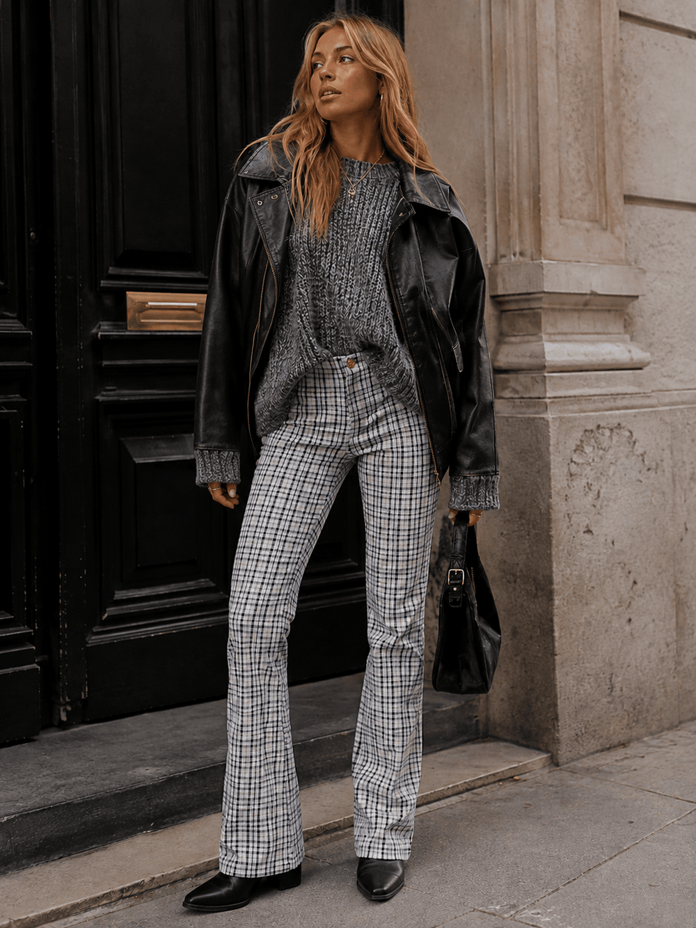 WOMEN'S BUTTON CLOSURE BACK POCKETS STRAIGHT LEG PLAID PANTS