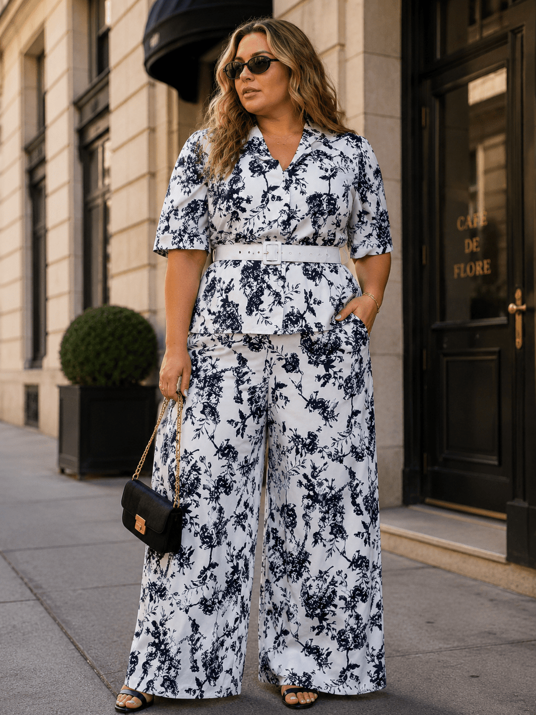 PLUS SIZE SHORT SLEEVE V-NECK BELTED BLOUSE & ELASTIC WAIST POCKETS PANTS MULTI PRINT 2PC. SET