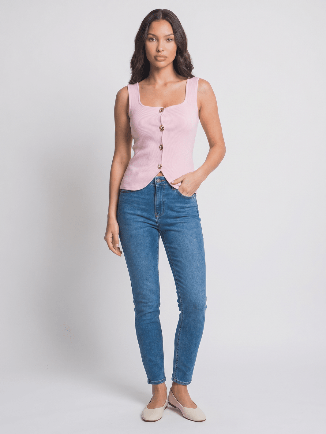 WOMEN'S SLEEVELESS SQUARE NECK BUTTON UP RIBBED TOP